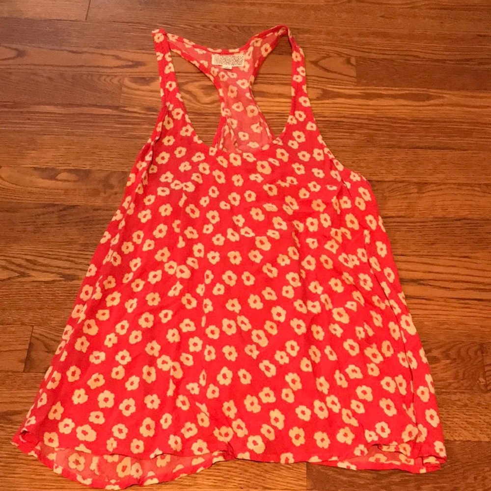 Fun red flower tank